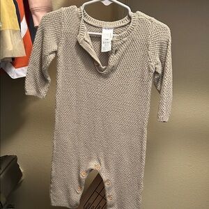 Gerber Knit Bodysuit in Gray